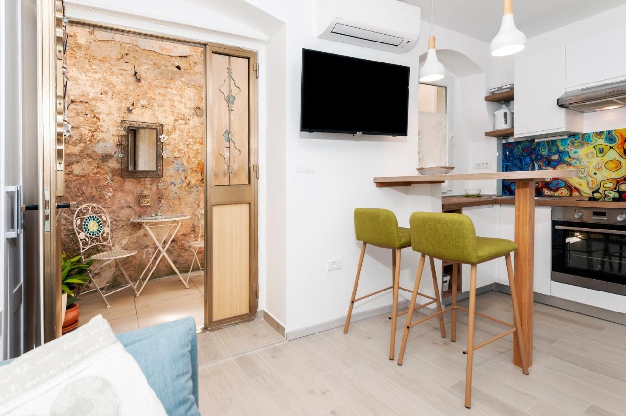 Apartment Amici With Terrace In Center Of Rovinj Exterior foto